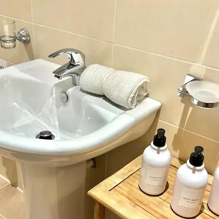 Апартаменты Water St Julians